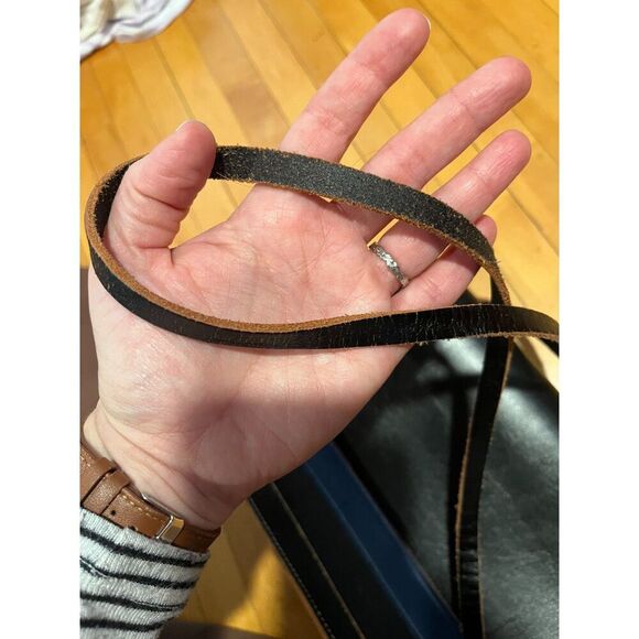 Black and Blue Medium Size Leather Bag - Picture 2 of 7